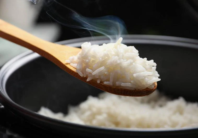 El error que (seguro) cometes al preparar arroz